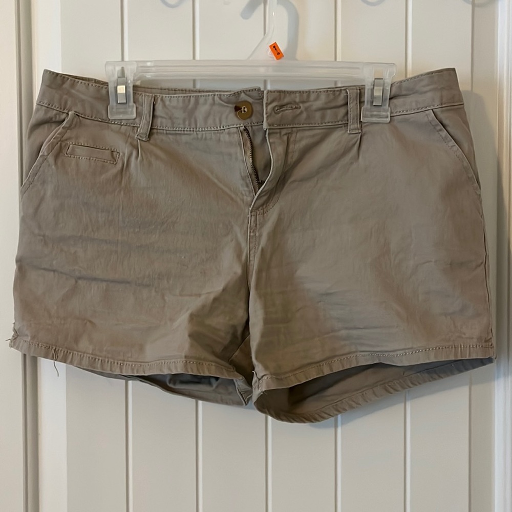 Beige Shorts (Used Good Condition) *one time wear*